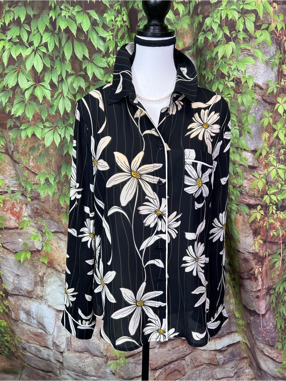 HARLYN Lightweight Black Daisy Print Button Front Polished Careerwear Blouse, L - Picture 2 of 15